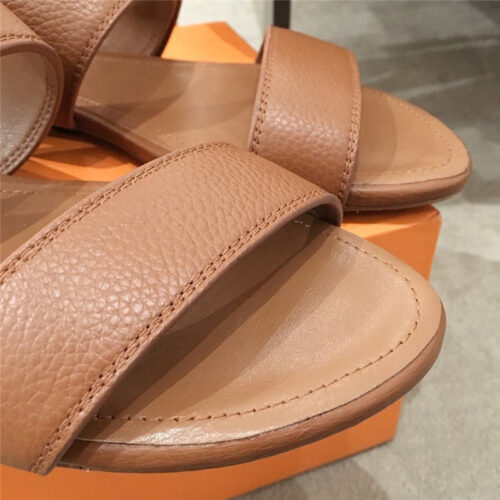 High Quality Luxury LV Slippers Sandals Women – Style 67587 product detail