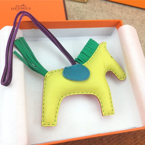 High Quality Luxury Pony Pendant Hermes product detail
