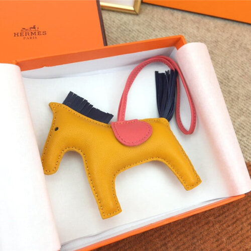 High Quality Luxury Pony Pendant Hermes product detail