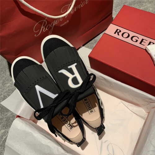 High Quality Luxury Roger Vivier Sneaker product detail