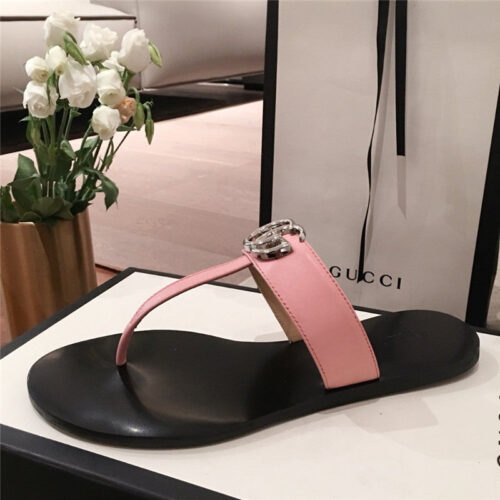 High Quality Luxury Gucci Slippers – Style 67699 product detail