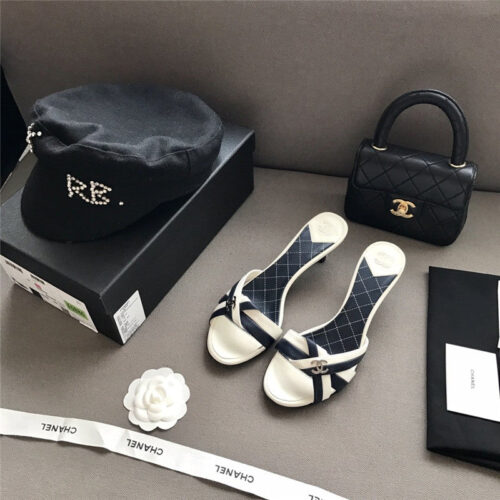 High Quality Luxury Chanel Vintage Slippers – Style 48134 alternate view