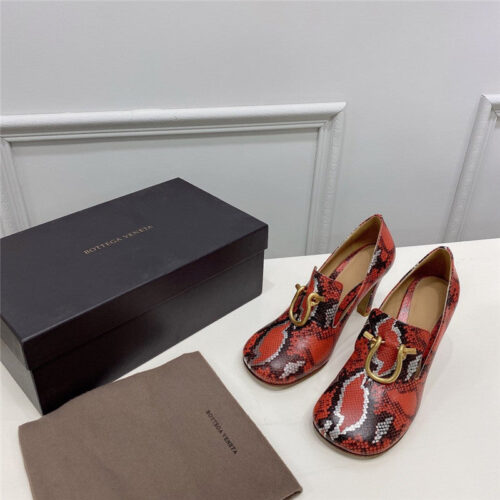 High Quality Luxury Bottega Veneta Round-Toe Heels product detail