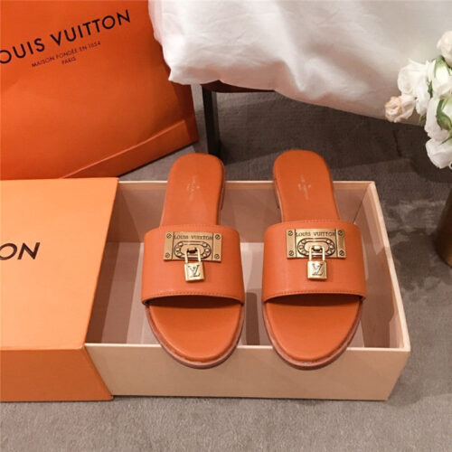 High Quality Luxury LV Lock Slippers – Style 17923 alternate view