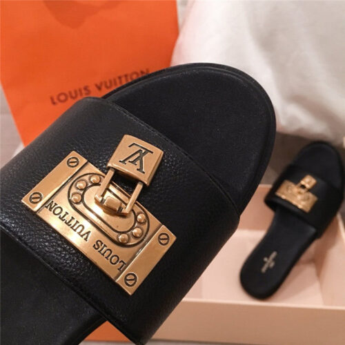 High Quality Luxury LV Lock Slippers – Style 50691 product detail