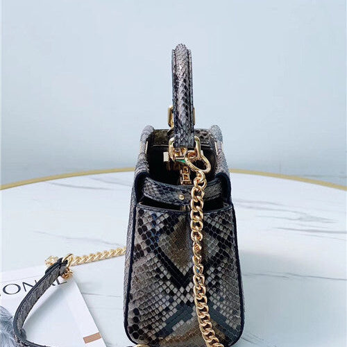 High Quality Luxury Fendi Peekaboo Bag – Style 32614 product detail