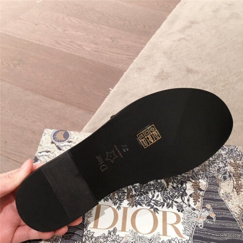 High Quality Luxury Dior Slippers Womens product detail