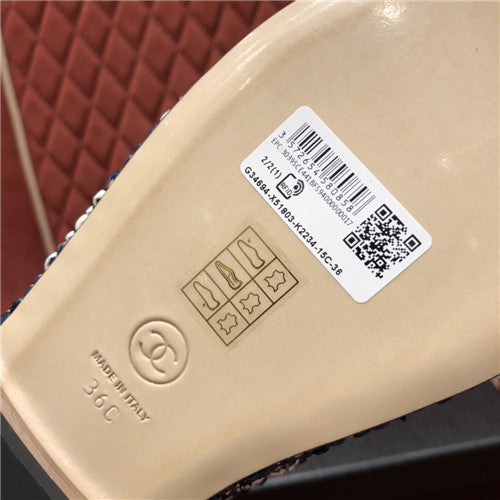 High Quality Luxury Chanel Woven Flat Slippers product detail