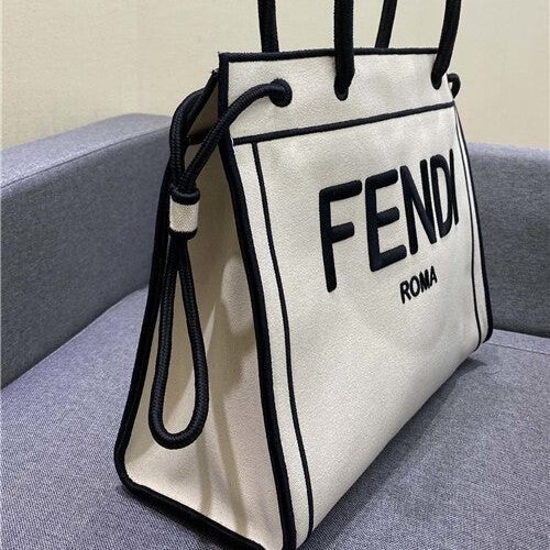 High Quality Luxury Fendi Handbag Bags – Style 32452 product detail