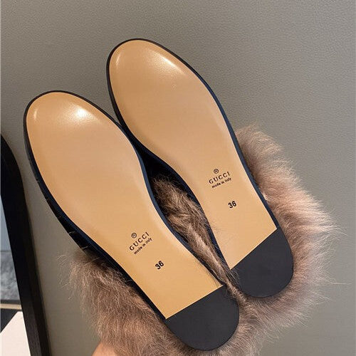 High Quality Luxury Gucci Furry Slippers Shoes – Style 33331 product detail