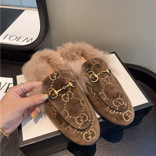 High Quality Luxury Gucci Furry Slippers Shoes – Style 66099 product detail