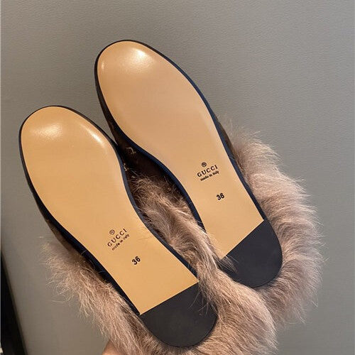 High Quality Luxury Gucci Furry Slippers Shoes – Style 66099 product detail