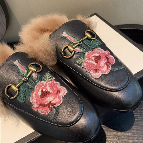 High Quality Luxury Gucci Furry Slippers Shoes – Style 97171 product detail
