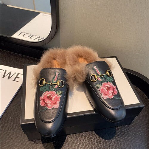High Quality Luxury Gucci Furry Slippers Shoes – Style 97171 product detail