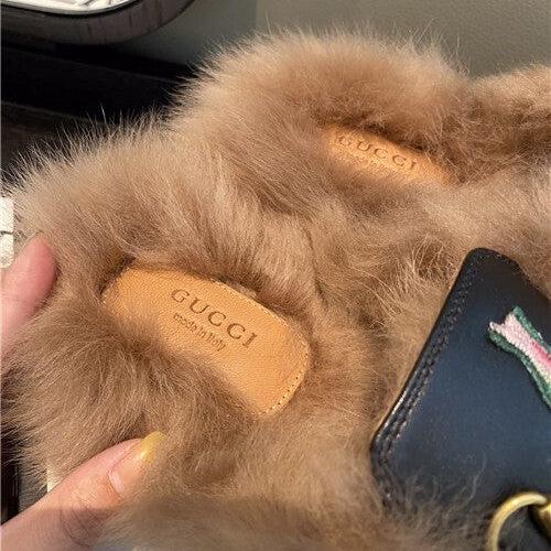High Quality Luxury Gucci Furry Slippers Shoes – Style 97171 product detail