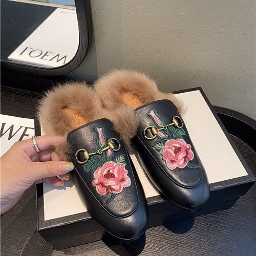 High Quality Luxury Gucci Furry Slippers Shoes – Style 97171 product detail