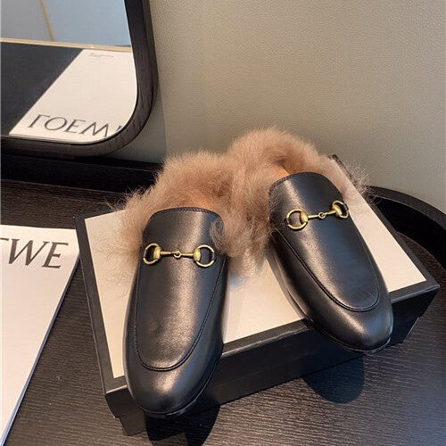 High Quality Luxury Gucci Furry Slippers Shoes – Style 64403 alternate view