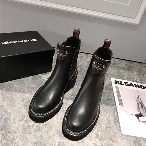 High Quality Luxury LV Martin Booties Shoes alternate view