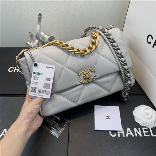 High Quality Luxury Chanel 19 Flap Bag 26Cm alternate view