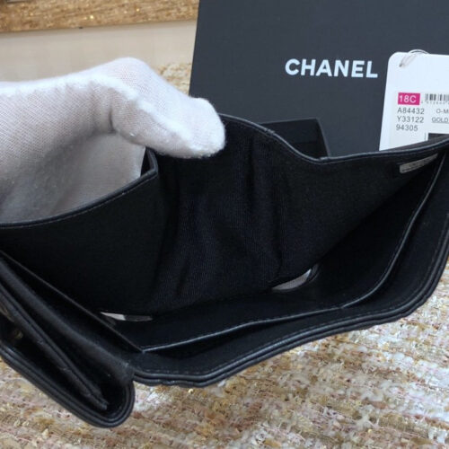 High Quality Luxury Chanel Card Case Coin Purse – Style 42678 product detail