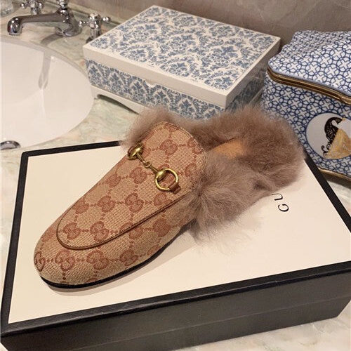 High Quality Luxury Gucci Furry Slippers Shoes product detail
