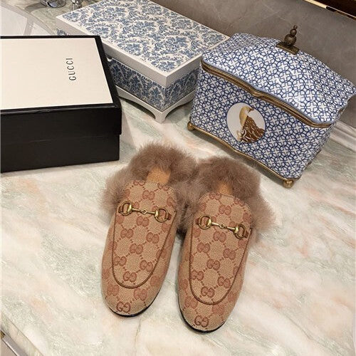 High Quality Luxury Gucci Furry Slippers Shoes product detail