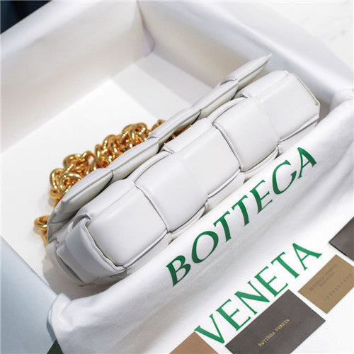 High Quality Luxury Bottega Veneta Padded Cassette Bag – Style 30100 product detail