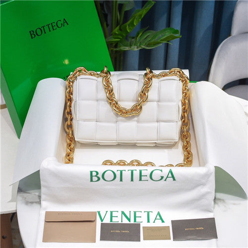 High Quality Luxury Bottega Veneta Padded Cassette Bag – Style 30100