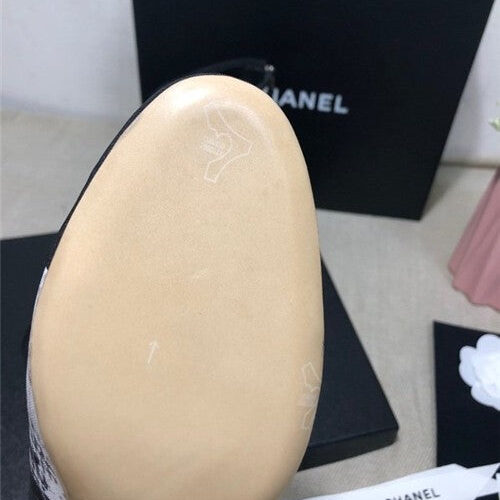 High Quality Luxury Chanel Ankle Booties Shoes – Style 48070 alternate view