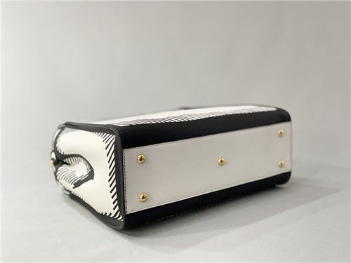 High Quality Luxury Fendi Peekaboo Iconic Medium Bag product detail