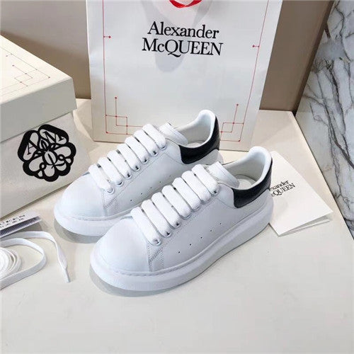 High Quality Luxury Womens Alexander McQueen Sneakers – Style 90819 alternate view