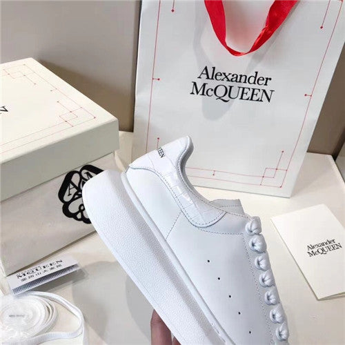 High Quality Luxury Womens Alexander McQueen Sneakers product detail