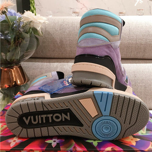 High Quality Luxury Louis Vuitton Sneaker – Style 39811 product detail