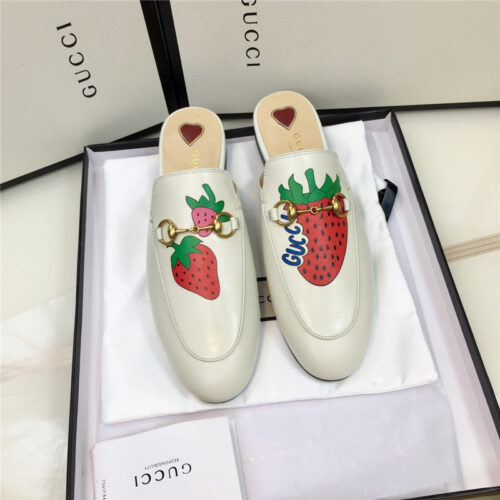 High Quality Luxury Gucci Mules Strawberry Slippers product detail