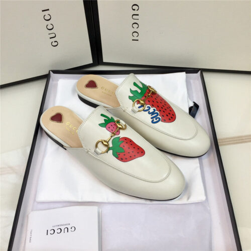 High Quality Luxury Gucci Mules Strawberry Slippers