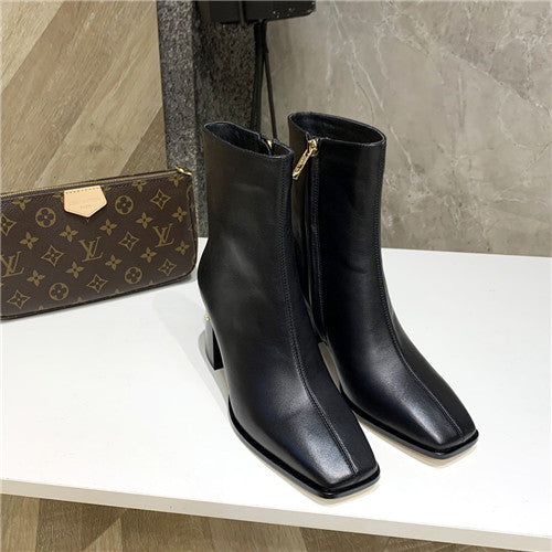 High Quality Luxury Jimmy Choo Booties Shoes – Style 32023