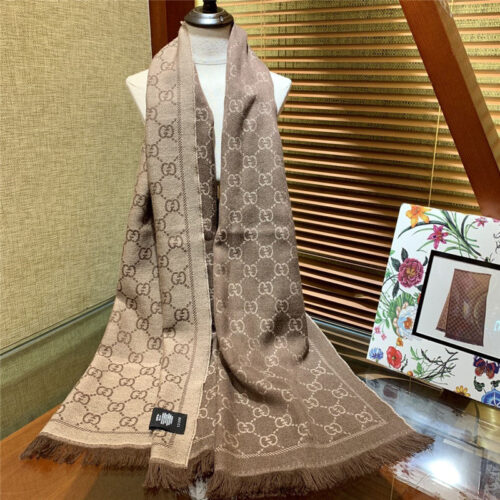 High Quality Luxury Gucci GG Wool Scarf alternate view