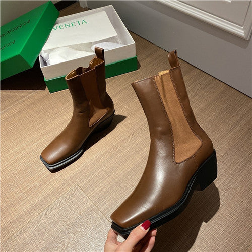 High Quality Luxury Bottega Veneta Leather Ankle Boots alternate view