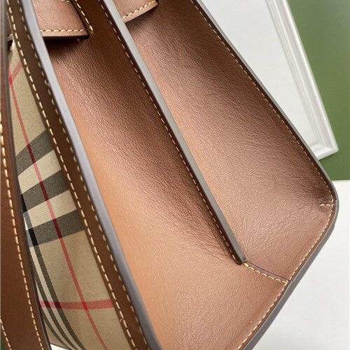 High Quality Luxury Burberry Title Bag product detail