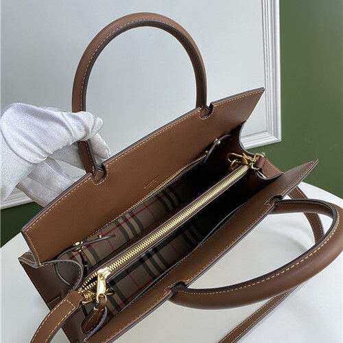 High Quality Luxury Burberry Title Bag product detail