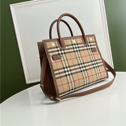 High Quality Luxury Burberry Title Bag alternate view