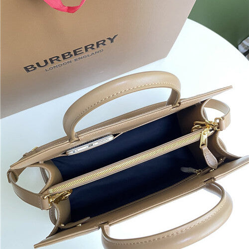 High Quality Luxury Burberry Title Bag – Style 42476 product detail