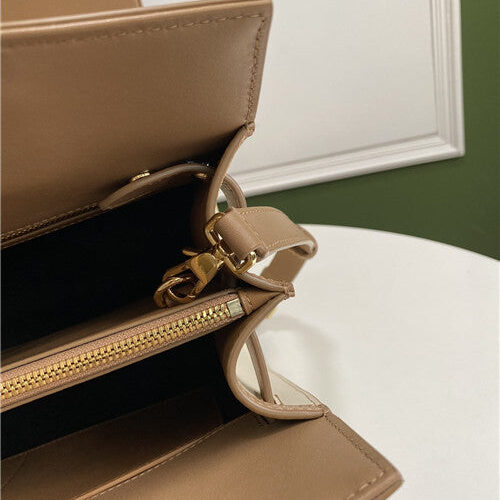 High Quality Luxury Burberry Title Bag – Style 42476 product detail