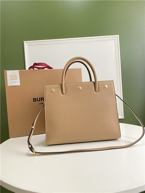 High Quality Luxury Burberry Title Bag – Style 42474