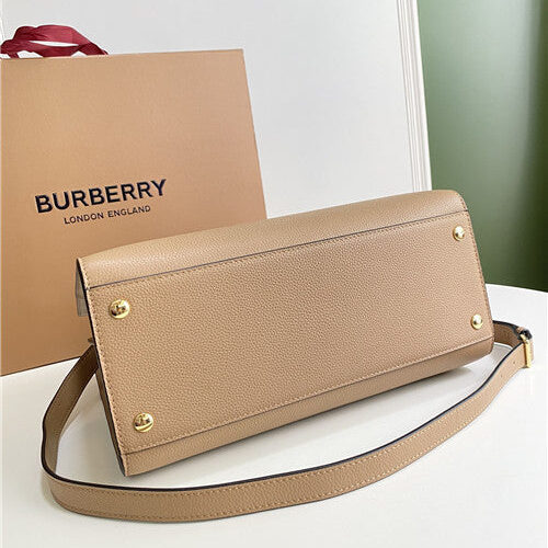 High Quality Luxury Burberry Title Bag – Style 42474 product detail