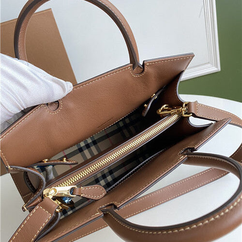 High Quality Luxury Burberry Title Bag – Style 42469 product detail
