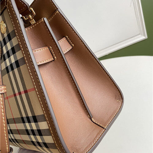 High Quality Luxury Burberry Title Bag – Style 42469 product detail