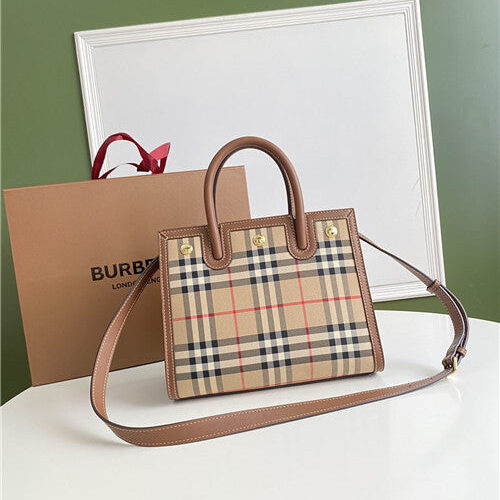 High Quality Luxury Burberry Title Bag – Style 42469 alternate view