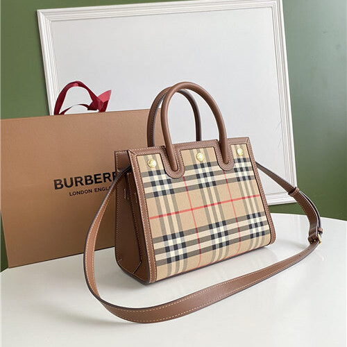 High Quality Luxury Burberry Title Bag – Style 42469 product detail