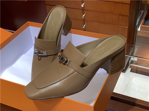 High Quality Luxury Hermes Blossom Mule alternate view